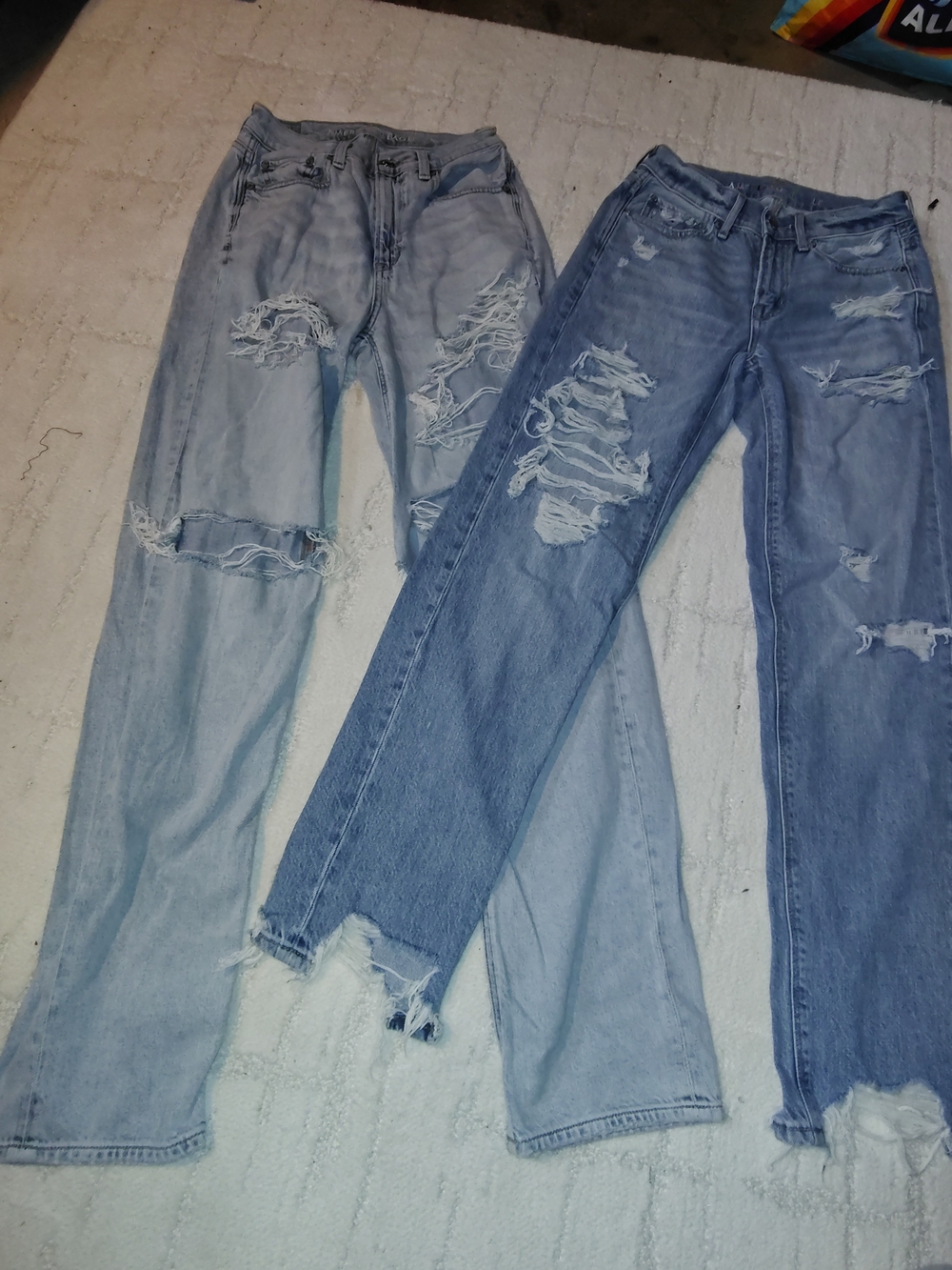 American Eagle Outfitters Light Blue Distressed Straight Leg Jeans